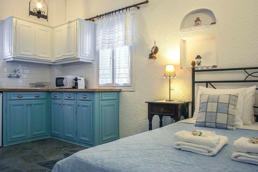 Saint Louis Aparthotel Ándros Eksteriør bilde