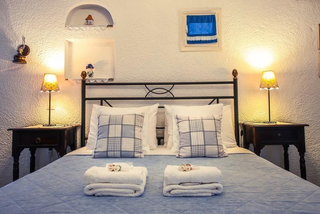 Saint Louis Aparthotel Ándros Eksteriør bilde